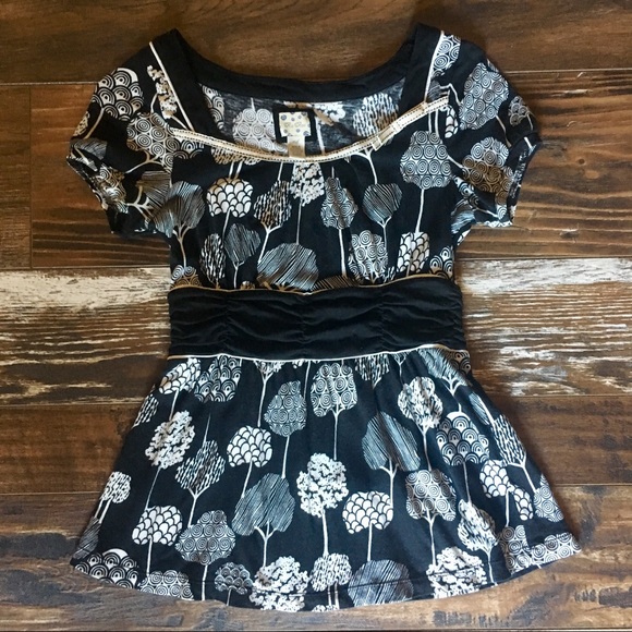 Anthropologie Tops - Anthropologie ric rac Top